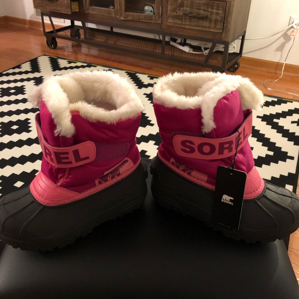 Children’s Sorel snow boots